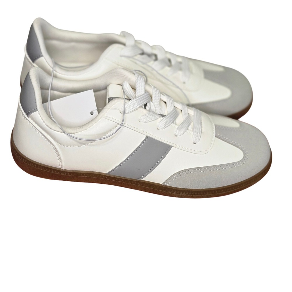 J Sport Cecily Sneakers White Grey S5CEY99 Low Top Fashion Shoes Size 6 NEW